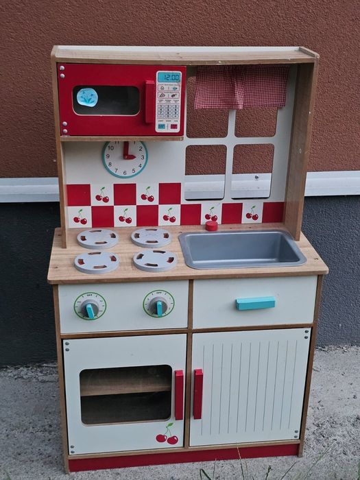 Продам дитяча дерев'яна кухня KidKraft