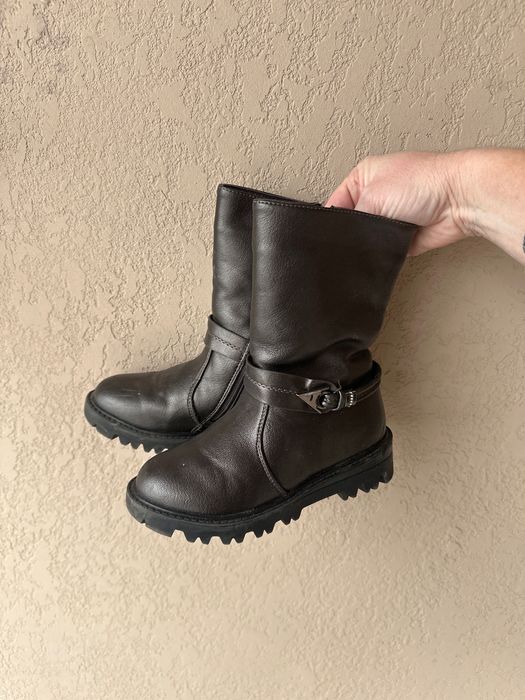 Обув для дівчаток