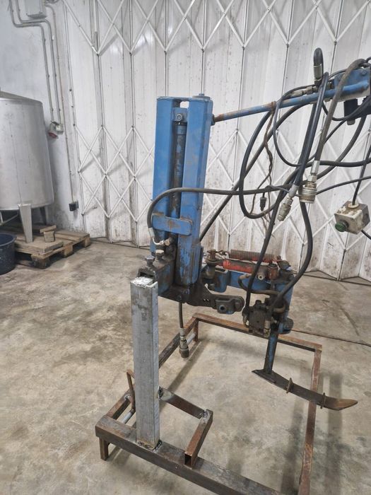 Intercepas eletro hidráulica