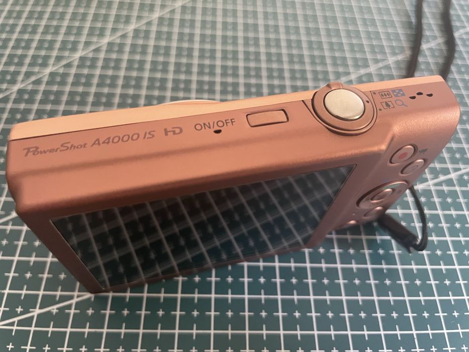 Canon PowerShot A4000 Rose Gold / Pink