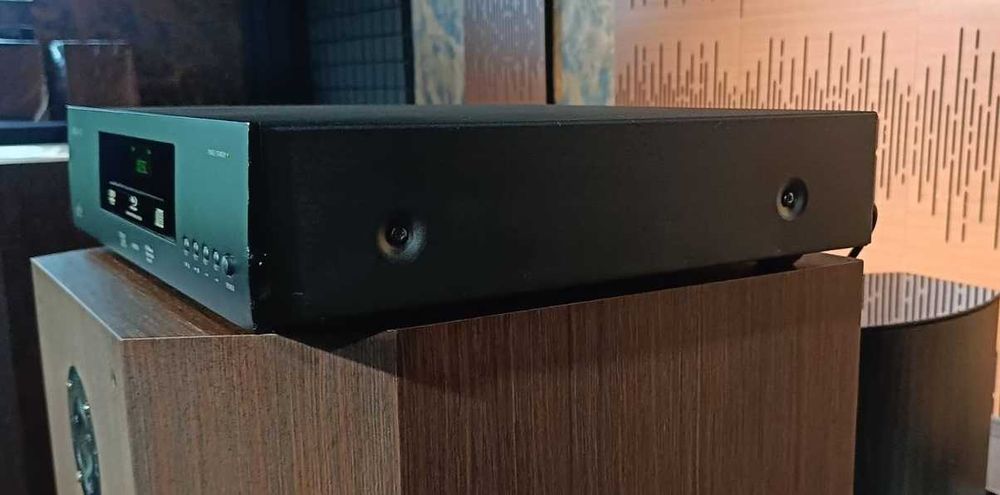 Arcam FMJ BDP100 програвач (CD та DVD) Топчик