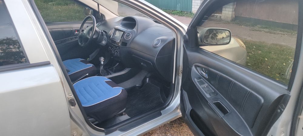 Geely MK в гарному стані