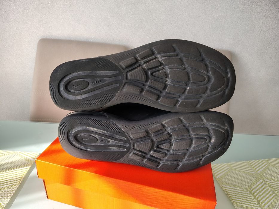 Nike air max axis  43р.