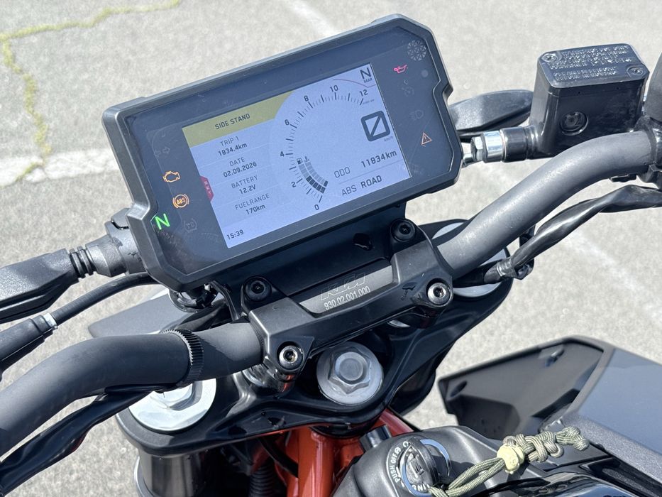 KTM 390 Duke 2023 — 390 см³