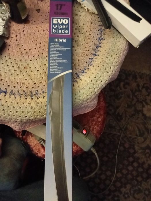 Дворник стеклоочистителя авто