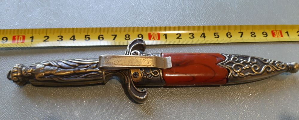 Сувенир.Нож для резки бумаги.