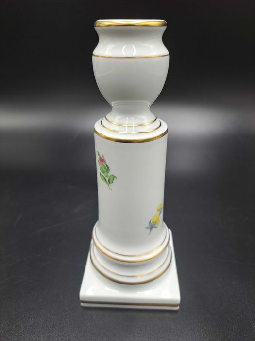 Świecznik porcelanowy Miśnia ręcznie malowane kwiaty złocenia