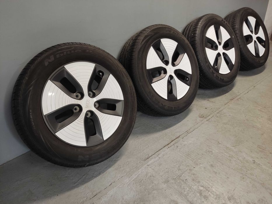 Koła alu 16 Kia Soul Carens Niro, 5x114,3, Nexen 205/60R16