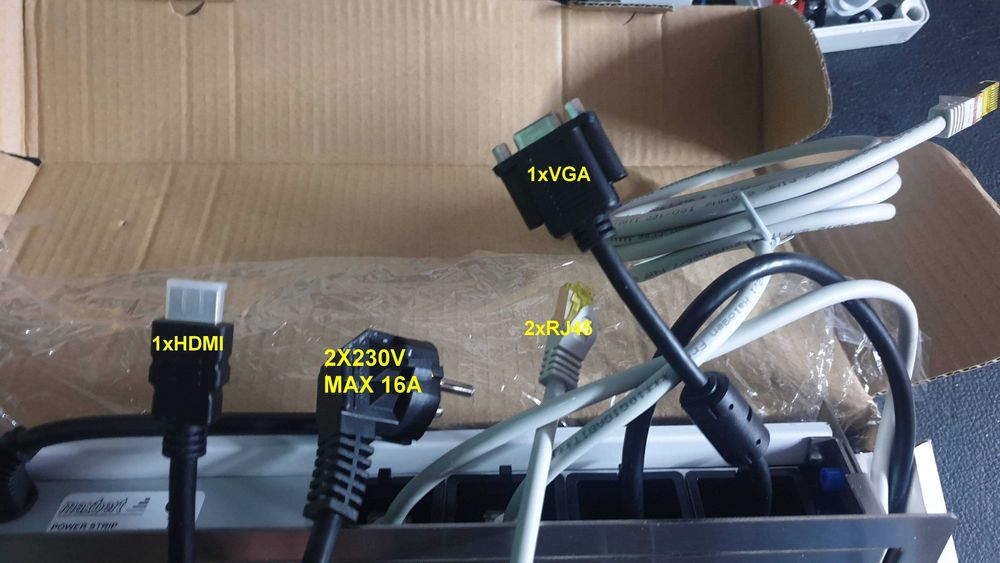 Gniazdko wpuszczane w blat MEDIA PORT