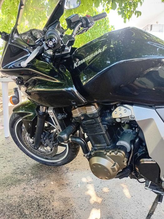 Kawasaki Z750S em bom estado