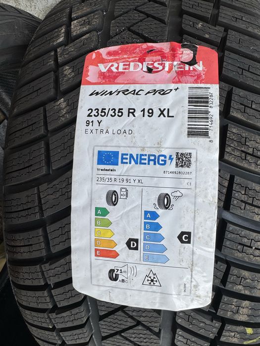 Nowe opony zimowe 235/35/19 Vredenstein 2 sztuki 25r