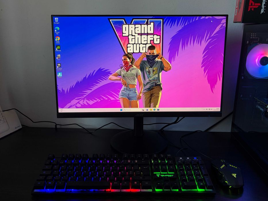 Pc/Gaming i7-9700KF/RTX 3050 8Gb / 32Gb Ram/WaterCooler/Completo