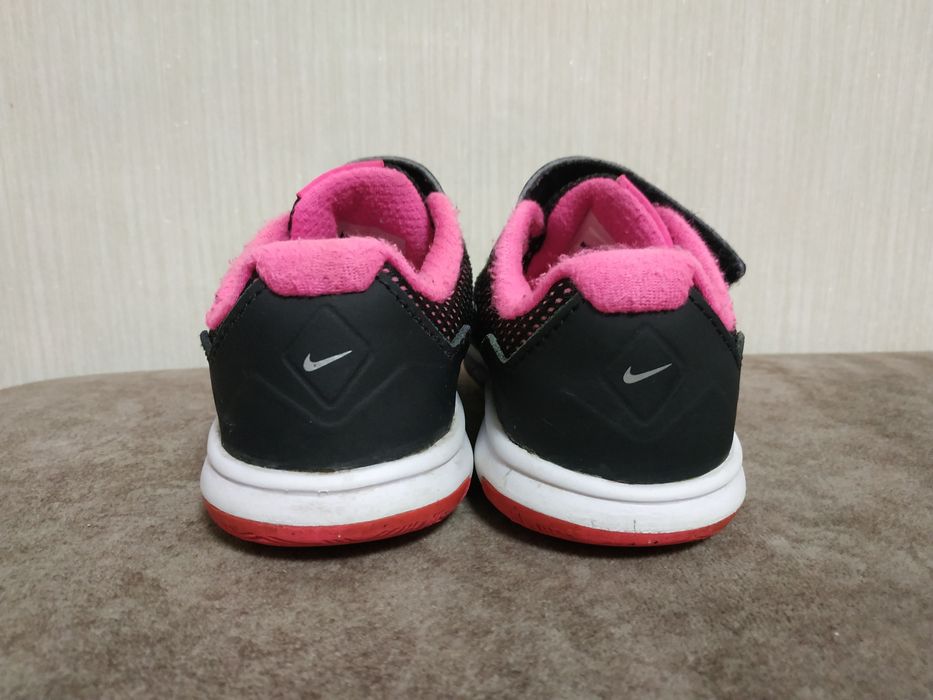 Детские оригинальные кроссовки Nike 27.5