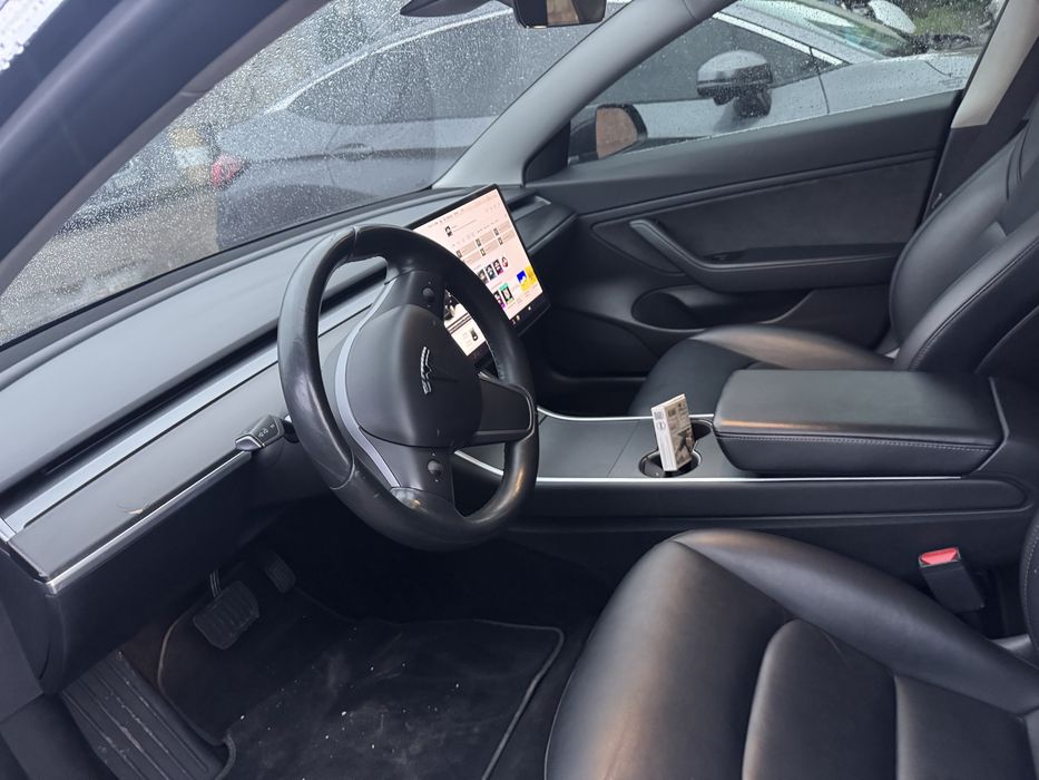 Оренда tesla для таксі 455 + км