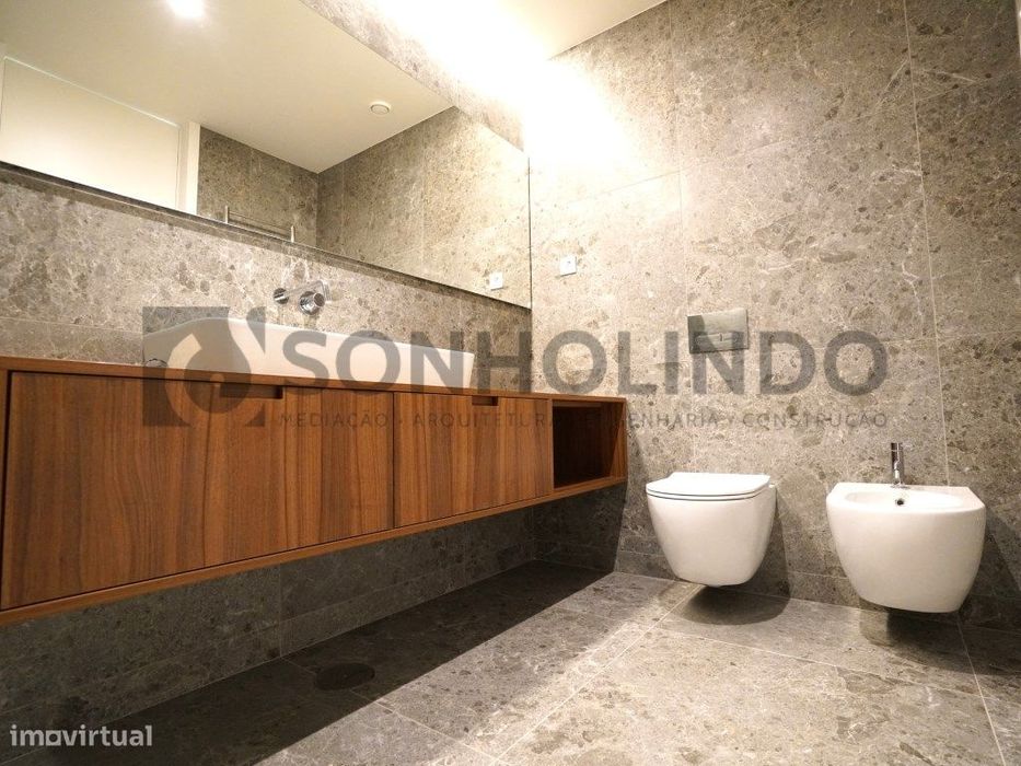 Apartamento T1 novo com varanda, exposição solar Nascente, garagem ...