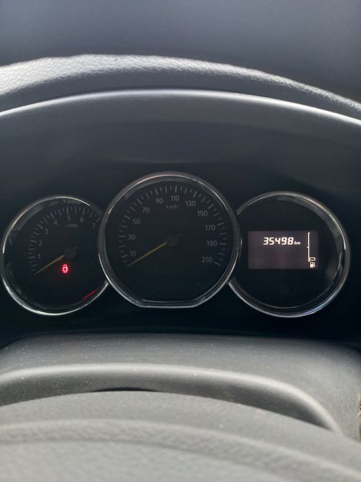 Renault Logan 2013.