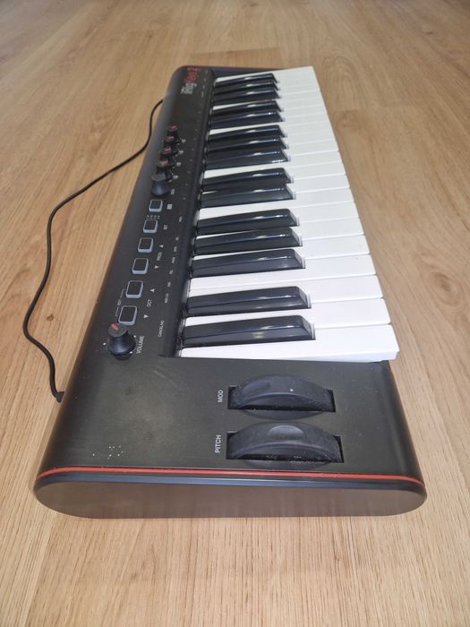 Controller Keyboard445559839665039361
