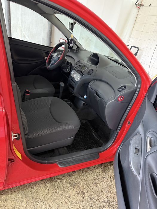 Продам Toyota Yaris