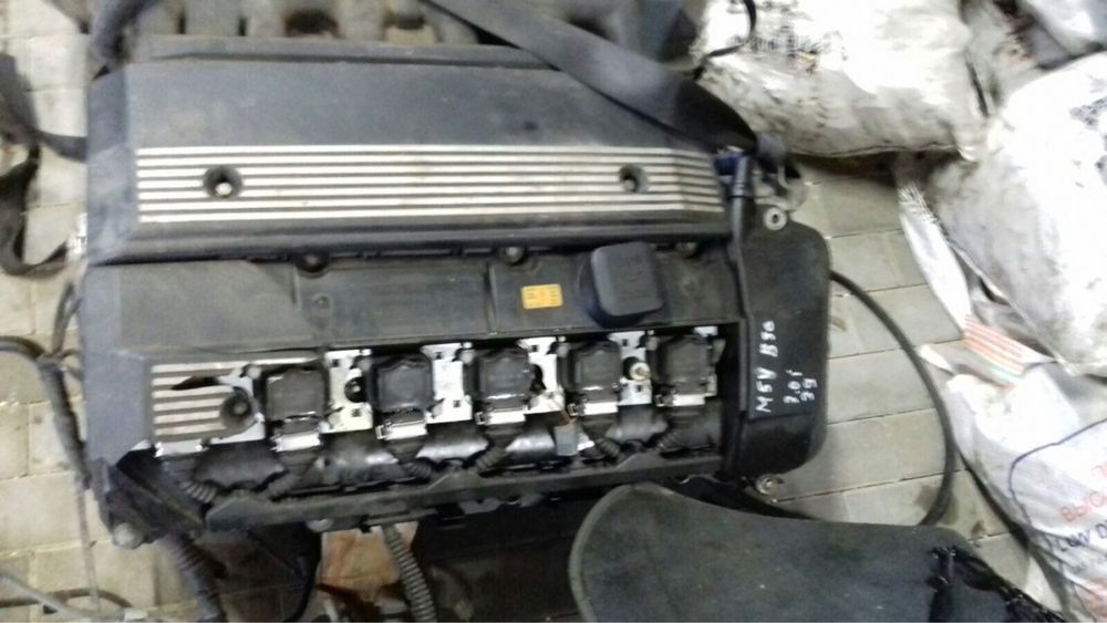 Клапанна Кришка BMW E38 Е39 E46 E53 E60 E65 E70 Е83 Е87 Е90 Е91 Е92