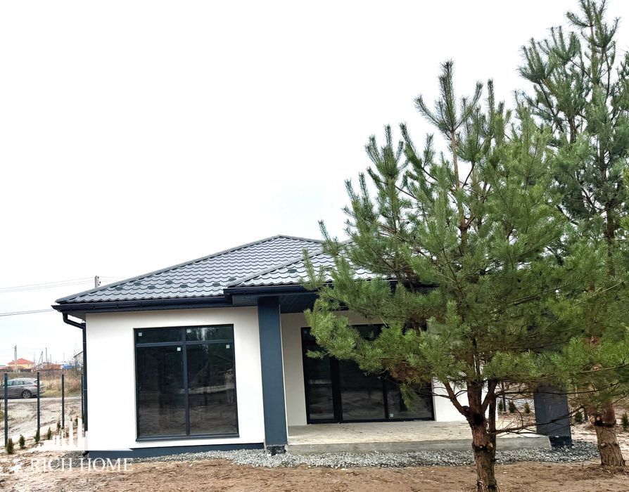 Без%. Будинок у мальовничій Бобриці серед сосен з терасою і простором.