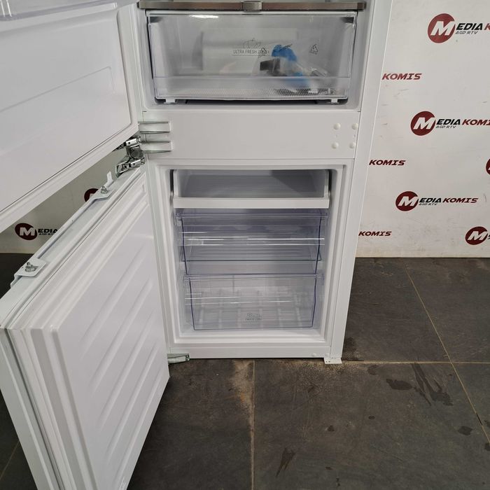 Lodówka Bauknecht KGITN 18F1 [12m-cy gwar] F/177,7cm wys/250l/34dB [2]