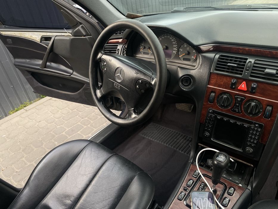 Mercedes w210 e200 cdi 1999р