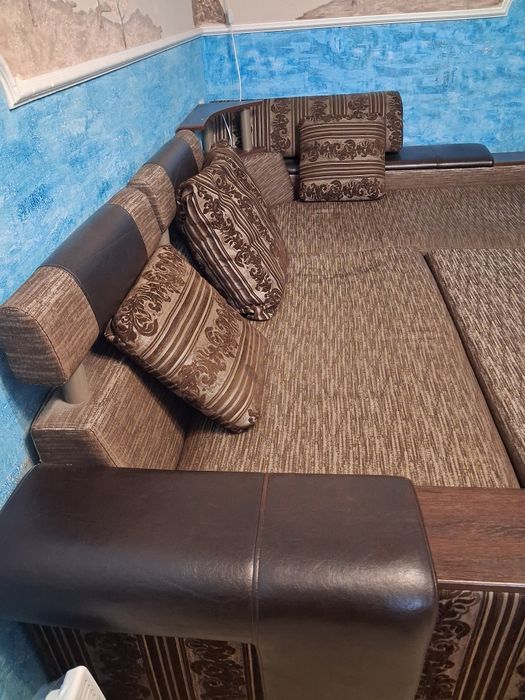 Продам диван бу в гарному стані.