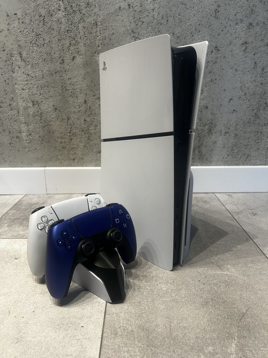 Playstation 5 SLIM 1 Tb  Dysk SSD z napedem Blu-ray