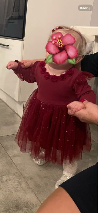 Sukieneczka przepiękna rozmiar 74/80