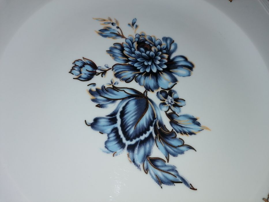 Estojo com prato decorativo para bolos e talheres