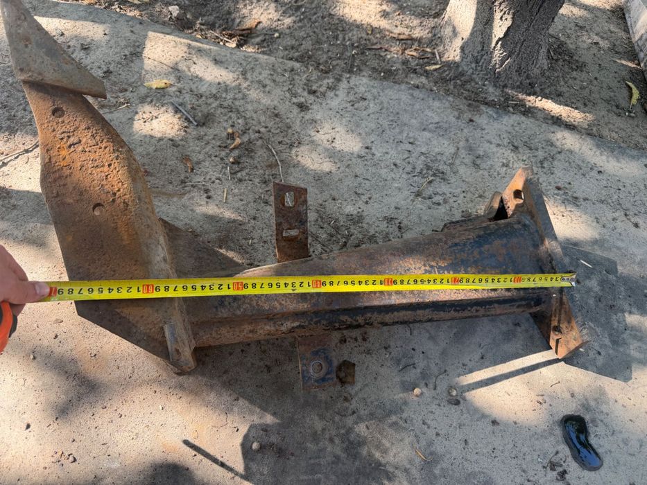 Стойка плуга Bomet Бомет 3-30; 4- И так далее30 довга 70см Польша