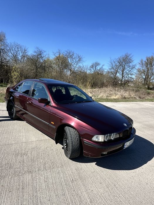 Продам бмв е39 2.5 бензин