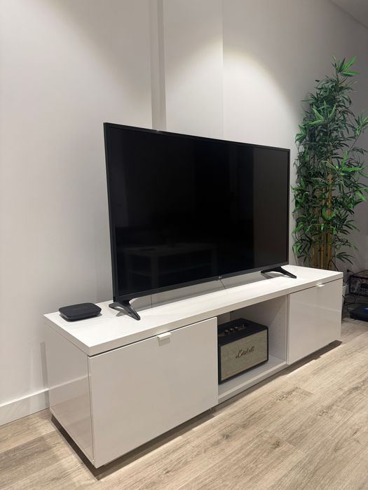 Móvel de TV BYÅS
