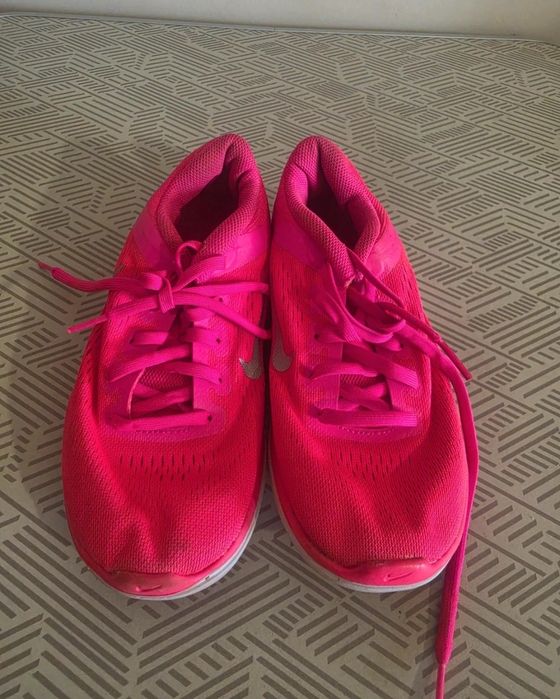 Tenis Nike 35,5 bom estado
