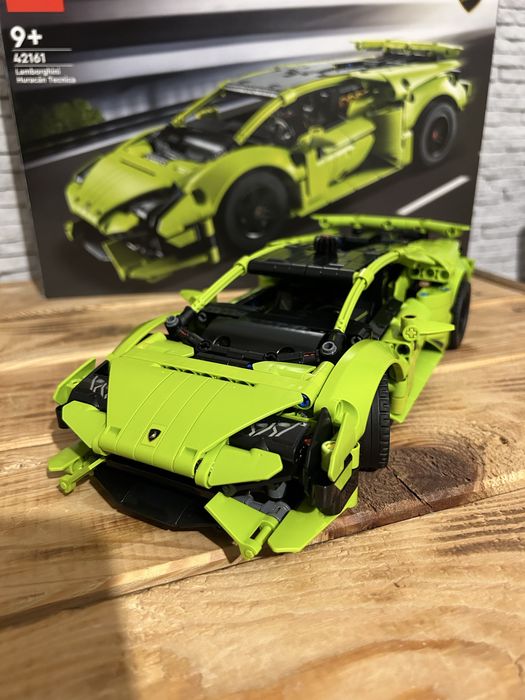 Lego Technic 42161 Lamborghini Huracan