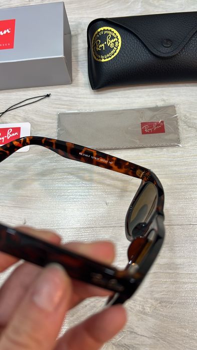 Oculos de sol Rayban wayfarer tartaruga  novos Entrego em mãos em Odivelas e envio Pelos correios