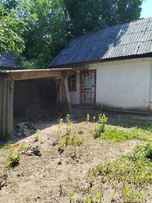 Продам       будинок в селі