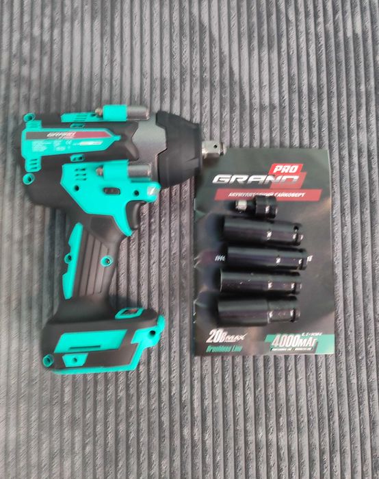 Автомобільний акумуляторний гайковерт grand аг800ubl 800нм 20в ударний