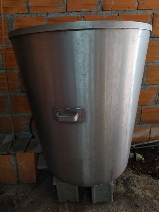 Cuba de inox em bom estado