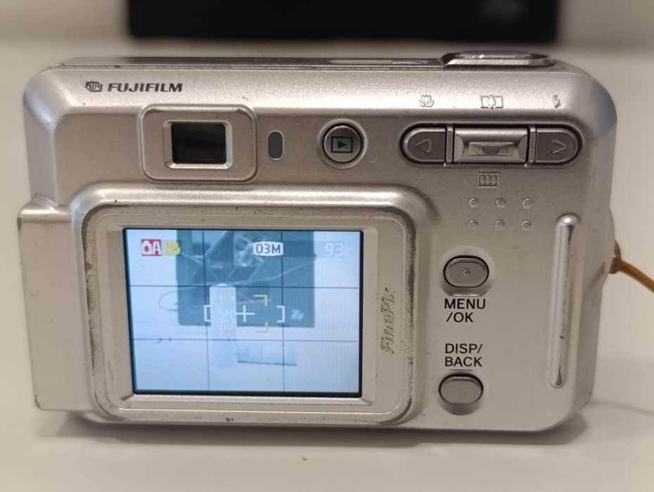 Aparat cyfrowy FujiFilm A500 5mp WIZJER baterie vintage y2k  SUPER CCD