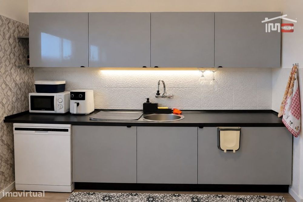 Excelente Apartamento T3+1 Remodelado, Elevador, Varanda - Santo An...