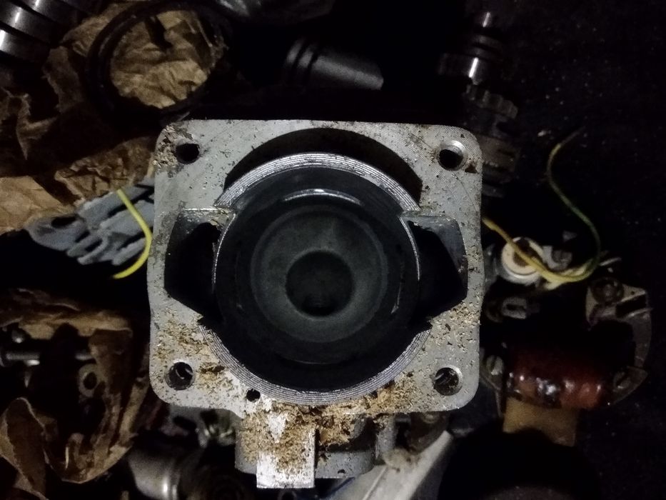 Продам запчастини до бензопили