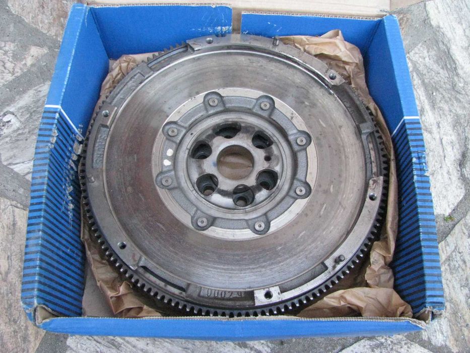 Koło Dwumasowe do silnika 2,0 tdi 140km w  B .dobrym stanie SACHS