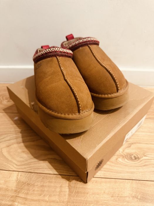 Ugg Tazz 40.