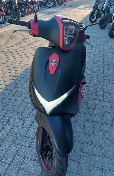 Scooter 125 Mitt Tipo vespa
