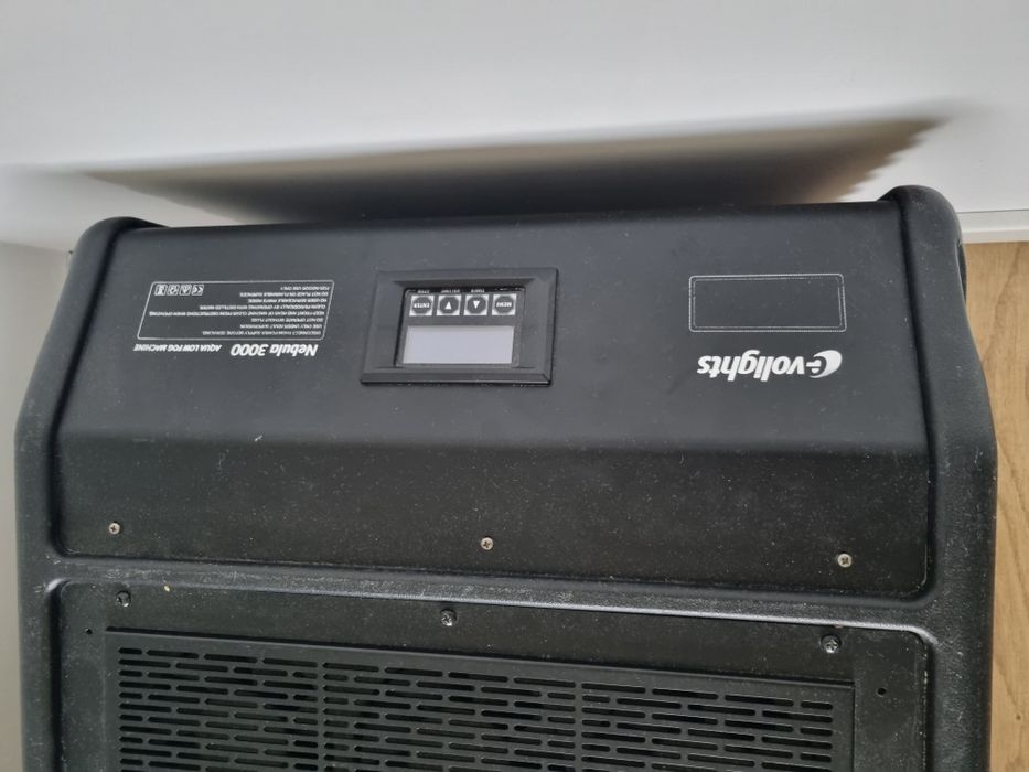 Evolights Nebula 3000 wytwornica dymu ciężkiego + płyn Martin