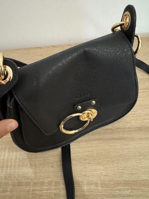 Czarna torebka cloe