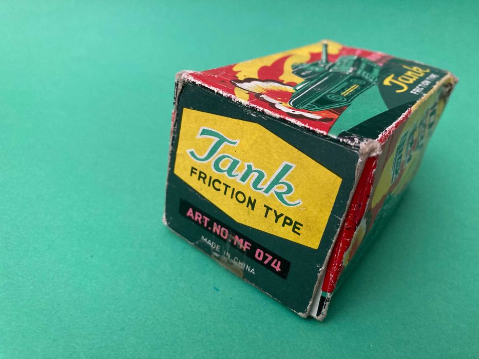 Brinquedo em chapa Tank Friction Type MF-074 Antigo