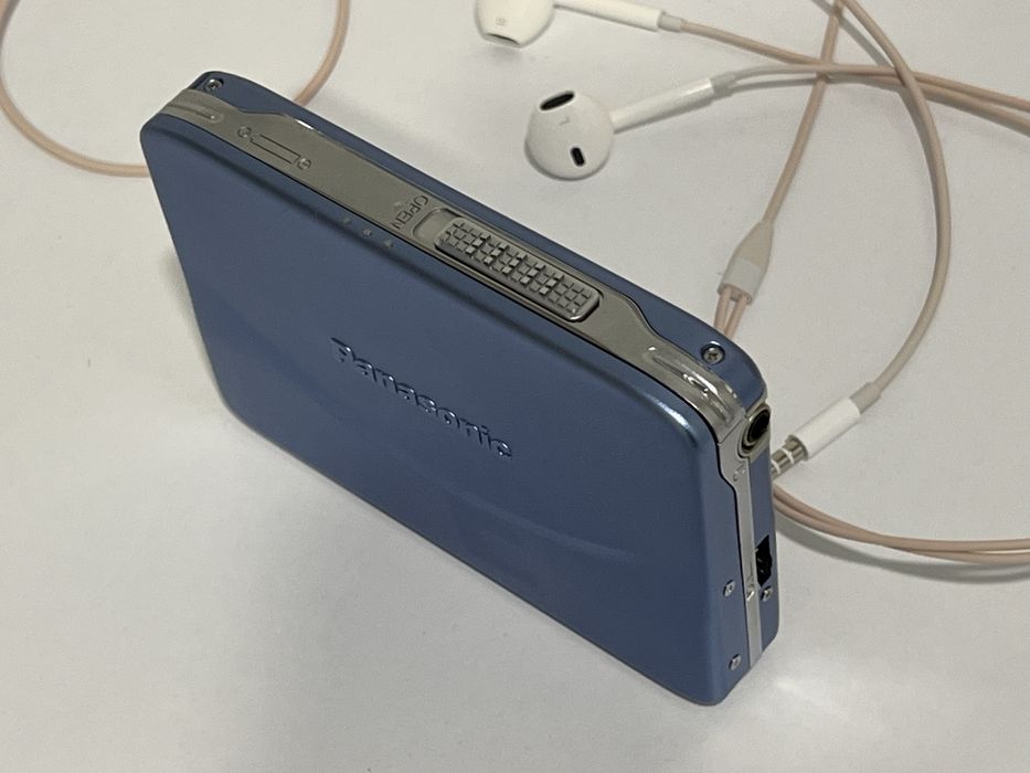 Касетний плеєр Panasonic RQ SX 73