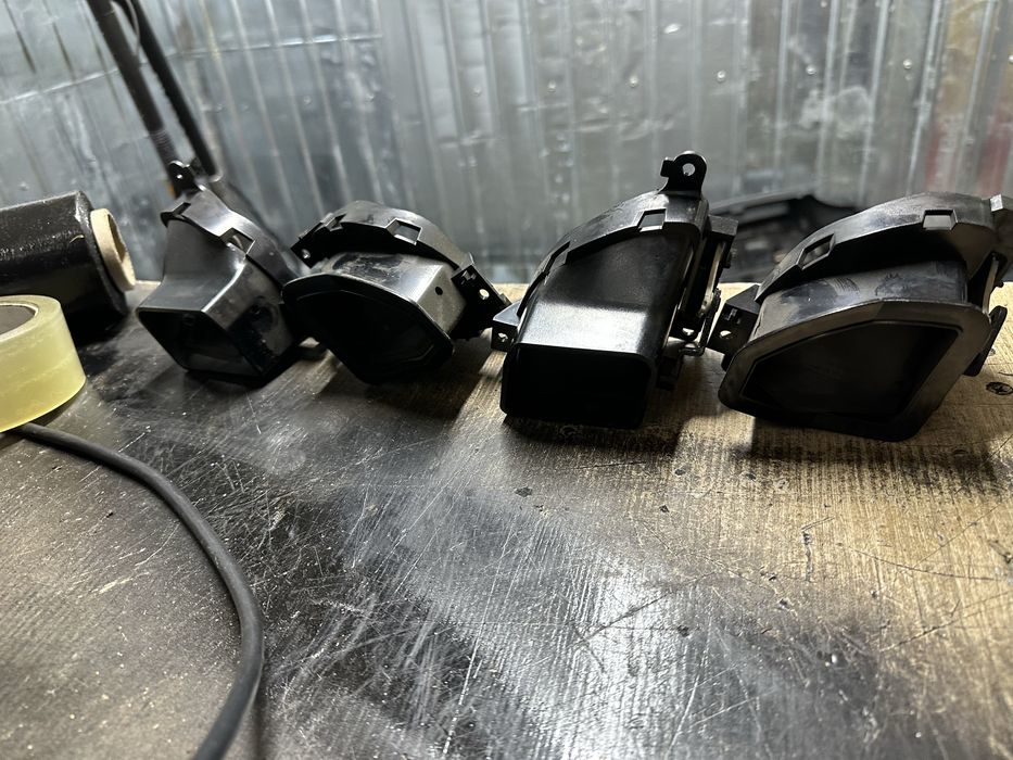 Воздуховод в торпедо дефлектор Mercedes Sprinter 2000-2006